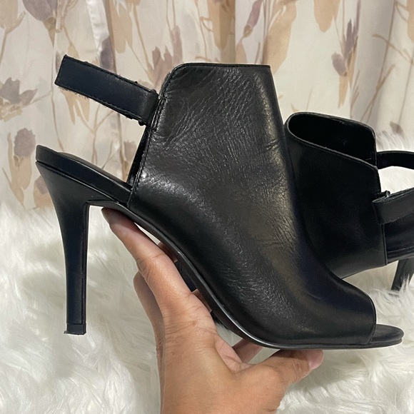 COPY - AUTHENTIC H BY HALSTON IVY STILLETO BOOTS SZ 8.5 - Picture 3 of 8